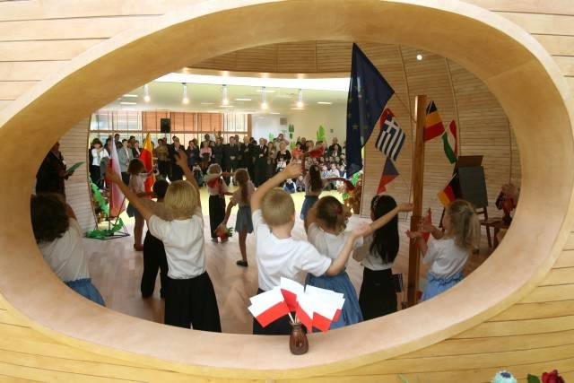 27.10.2006 , WARSZAWA , UL. KORZONA 2 , OTWARCIE PRZEDSZKOLA IM. KROLA MACIUSIA I , PRZEDSZKOLE