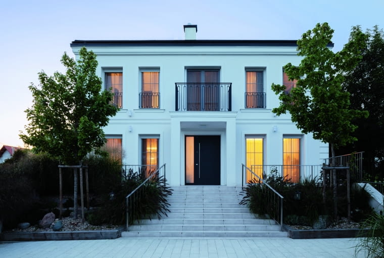 MODERN CLASSIC MODERN CLASSIC