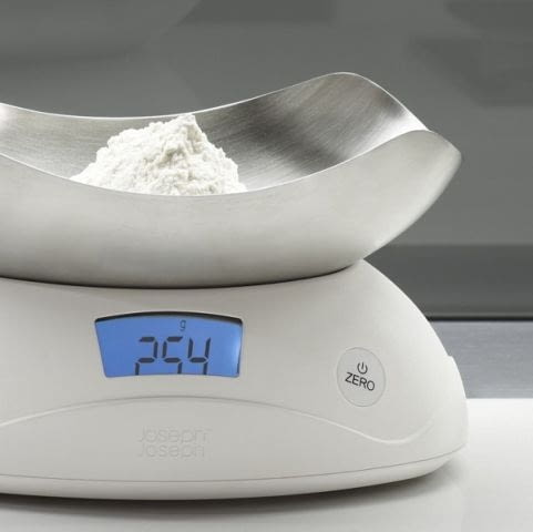 Waga kuchenna Zaprojektowana przez Morph dla firmy Jospeh Joseph. kuchnie, akcesoria kuchenne, waga kuchenna, design