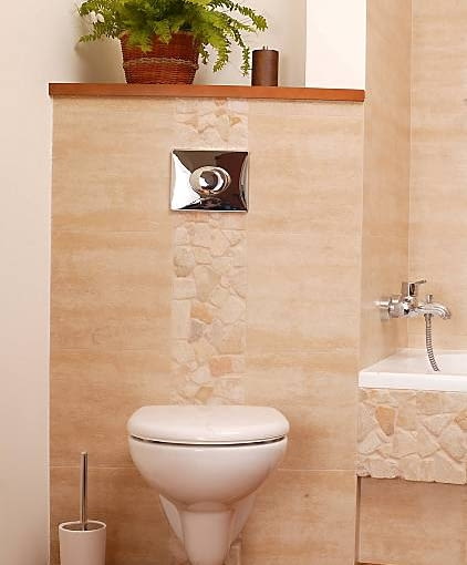 Materiały i narzędzia: silikon sanitarny, pistolet, klucz płaski 08.02.2007 WARSZAWA - LAZIENKA MONTAZ SEDESU SEDES