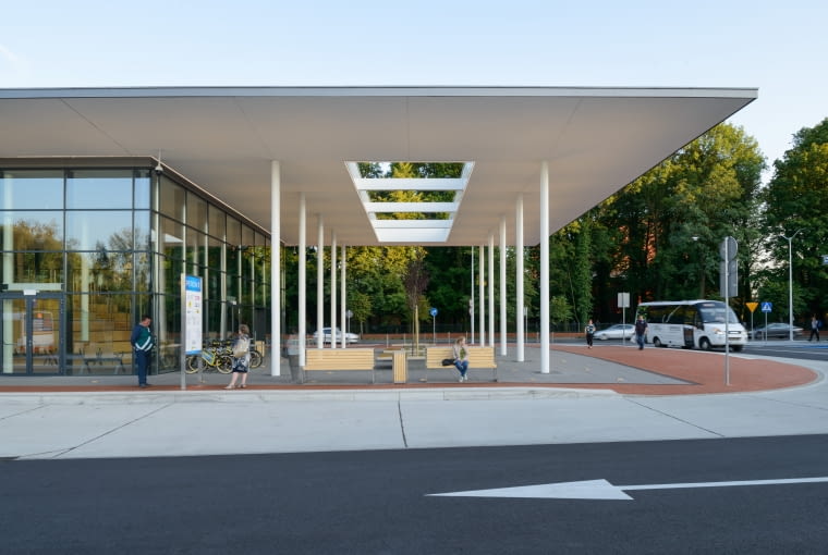 Centrum Przesiadkowe w Żorach. Proj. Laboratorium Architektury Centrum Przesiadkowe w Żorach. Proj. Laboratorium Architektury