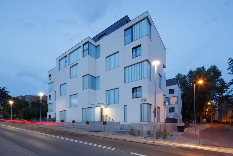 Fukcjonalna Abstrakcja. Apartamentowce Złota 19 w Katowicach. Proj. Zalewski Architecture Group