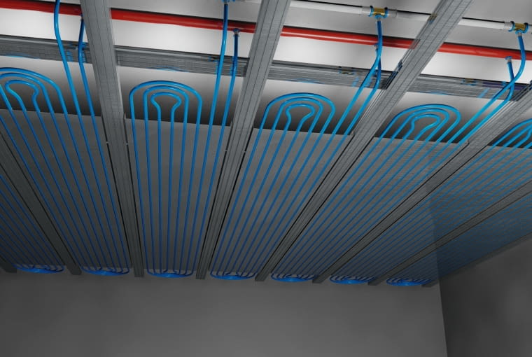 Panele grzewczo- -chłodzące mogą  być stosowane  w niemal każdym  budynku, w którym  dostępna  przestrzeń  umożliwia  wykonanie sufitu  podwieszanego.  Konstrukcja  systemu pozwala  na jego elastyczne  dopasowanie  do kształtu  powierzchni  przeznaczonej  do montażu  oraz do koncepcji  aranżacji wnętrza