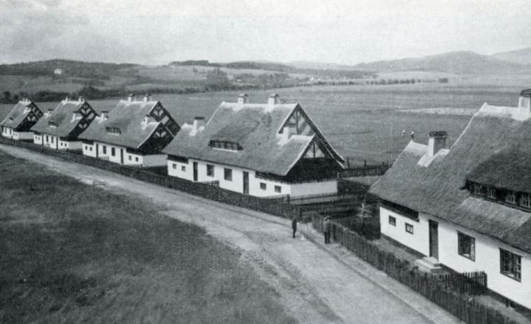 Osiedle w Nowej Rudzie, 1919 r. Zdjęcie ze zbiorów wystawy "Ernst May (1886-1970). Nowe miasta na trzech kontynentach" "Ernst May (1886-1970). Nowe miasta na trzech kontynentach"