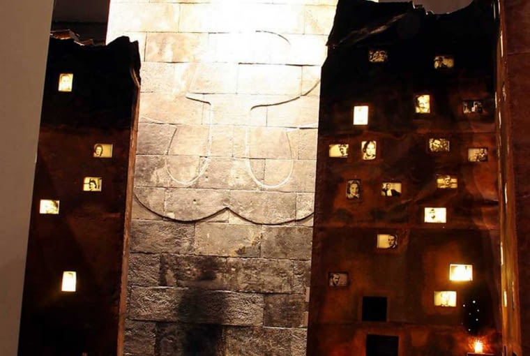 Muzeum Powstania Warszawskiego. Proj. Mirosław Nizio, Jarosław Kłaput i Dariusz Kunowski