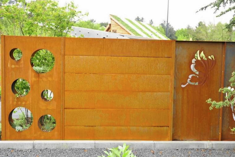 Ogrodzenie z Cortenu.