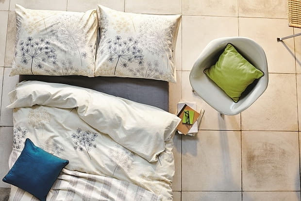 F&F Home: komplet pościeli - 74,99 zł; poduszka - 34,99 zł; pled - 52,99 zł. F&F Home, dodatki, akcesoria, wnętrza, nowa kolekcja, nowości, tekstylia