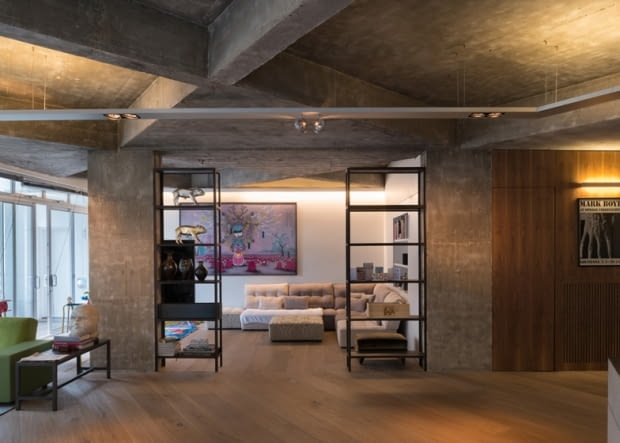 Mieszkanie w industrialnym stylu w Londynie mieszkanie w industrialnym stylu, loft, nowoczesne mieszkanie