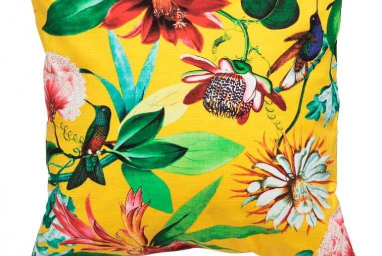 H&M Home: poszewka na poduszkę (50x50 cm). Cena: 39,90 zł. piknik, akcesoria piknikowe, wybieramy akcesoria piknikowe, nowoczesne akcesoria piknikowe