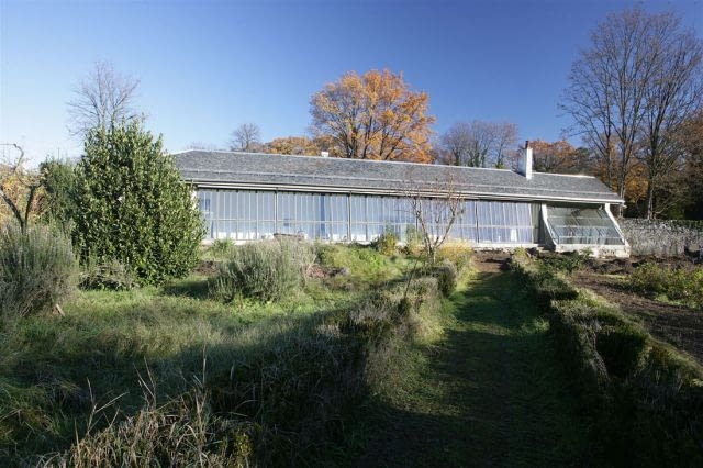 Dom we Frontenex Dom we Frontenex