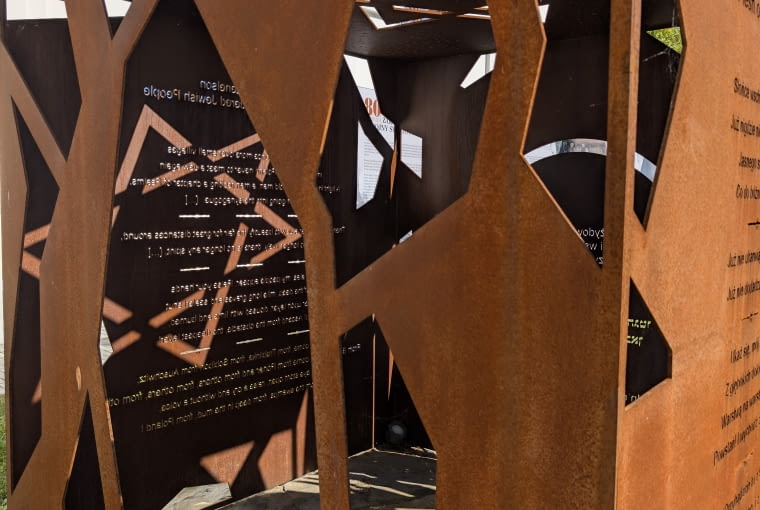 Kubik - upamiętnienie getta we Włodawie