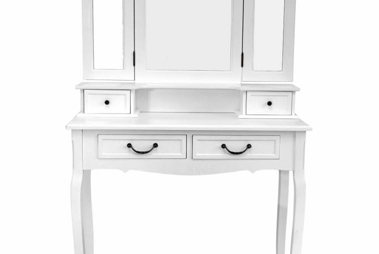 W stylu tego wnętrza: Toaletka, drewno, szer. 90 cm, 1389 zł, lawendowykredens.pl