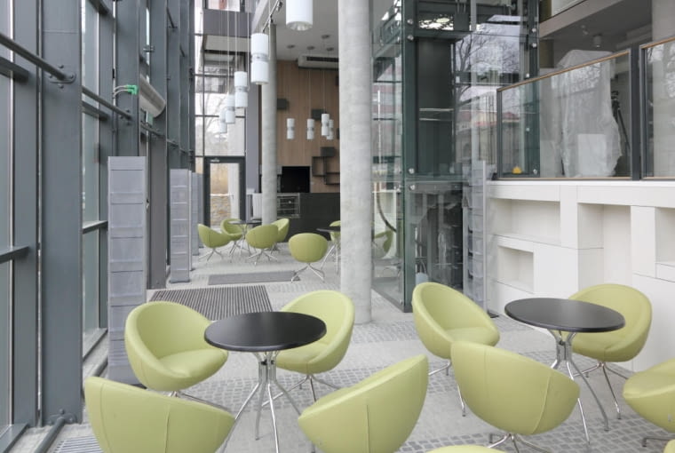 Kawiarenka w bibliotece opolskiej Kawiarenka w bibliotece opolskiej