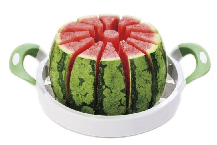 Krajarką do arbuza podzielisz owoc na równe części, i to nie zalewając się sokiem! JOCCA SLICER, stal nierdzewna, śr. 25,5 cm 69 zł bonami.pl.