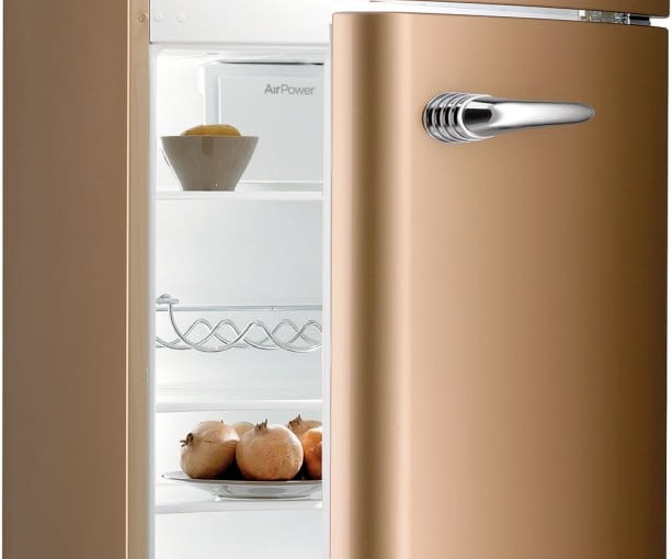 Miły chłód Funkcjonalna i nowoczesna, a przy tym piękna. Dostępna w wielu kolorach, trzech wymiarach i wersjach (klasyczna, jednodrzwiowa chłodziarka, chłodziarko-zamrażarka). Gwarantuje precyzyjne chłodzenie. Lodówka marki Gorenje, ok. 3500 zł. gorenje.pl