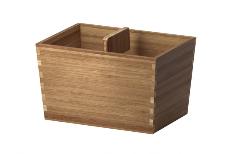 Pojemnik z uchwytem pomoże utrzymać porządek w szufladzie lub na blacie. VARIERA, bambus, 24 x 17 cm, wys. 16 cm 39,99 zł IKEA. #MAT005716V1-ICOM BLANDA Bamboo Clear Laquer gloss 15 end edge Q2#Final.jpg #MAT005715V1-ICOM BLANDA Bamboo Clear Laquer gloss 15 top Q2#Final.jpg Colorcheck: Elin