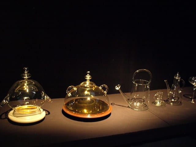 DDW Eindhoven 2010; wystawa i pracownia Kiki van Eijk i Joosta van Blejiswika DDW Eindhoven 2010; wystawa i pracownia Kiki van Eijk i Joosta van Blejiswika