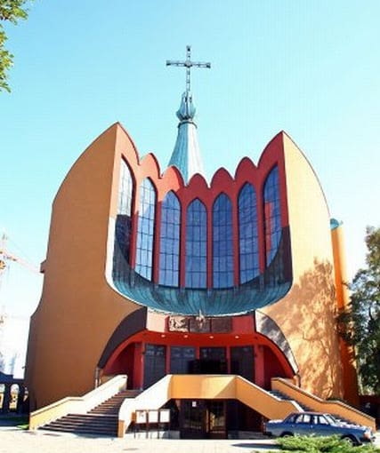 Kościół Św. Ducha we Wrocławiu (ul. Bardzka), foto: http://duchsw.archidiecezja.wroc.pl Kościół Św. Ducha we Wrocławiu (ul. Bardzka), foto: http://duchsw.archidiecezja.wroc.pl