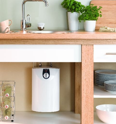 Podgrzewacz pojemnościowe elektryczne podgrzewają całą ilość zgromadzonej wody, niezależnie od tego, czy jest ona pobierana, czy nie.