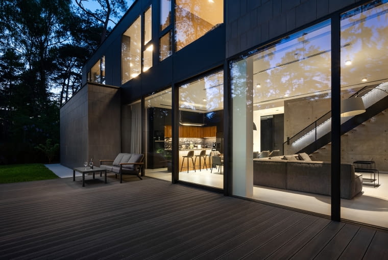 Dom na Orzechowej w Józefowie. Proj. PAWEL LIS ARCHITEKCI Dom na Orzechowej w Józefowie. Proj. PAWEL LIS ARCHITEKCI