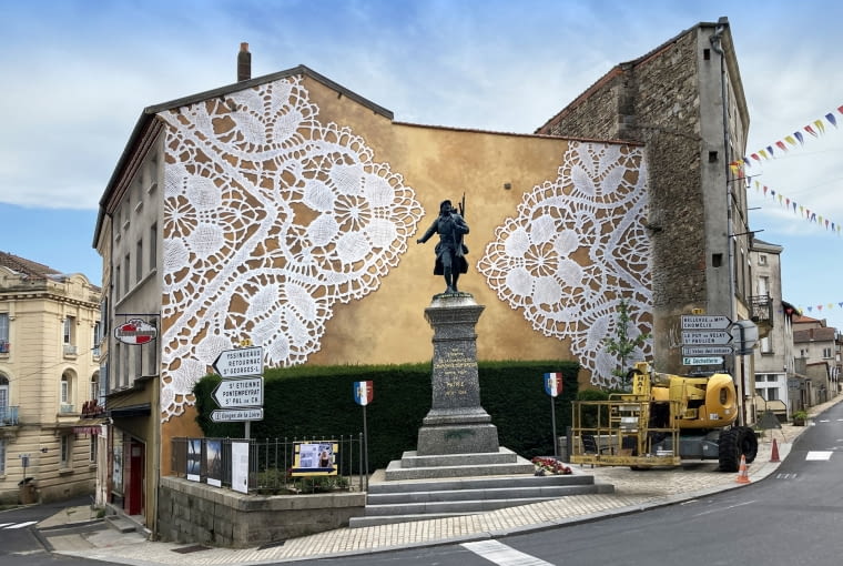 Mural NeSpoon w Craponne-sur-Arzon (Francja)