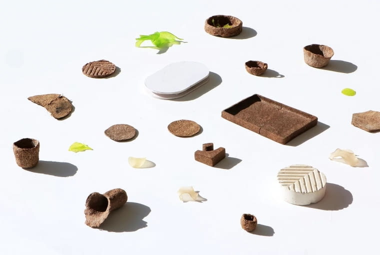 Cheer Project - materiał z sosnowych igieł. Proj. Guarav MK Wali Cheer Project - materiał z sosnowych igieł. Proj. Guarav MK Wali