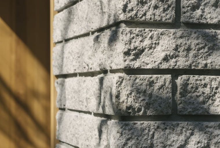 Jednorodzinny dom w Warszawie o powierzchni 265 mkw. Projekt: MFRMGR ARCHITEKCI: Marta Frejda, Michał Gratkowski, Waldemar Nowicki, Jarosław Urbański