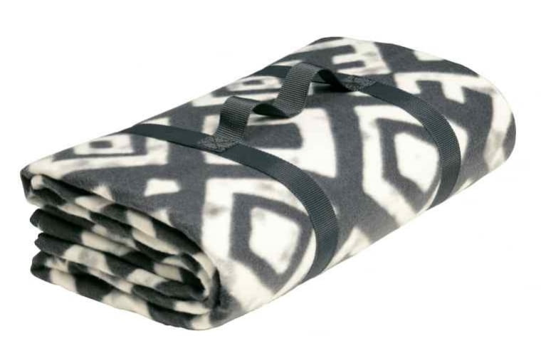 H&M Home: koc piknikowy (140x160 cm). Cena: 79,90 zł. piknik, akcesoria piknikowe, wybieramy akcesoria piknikowe, nowoczesne akcesoria piknikowe
