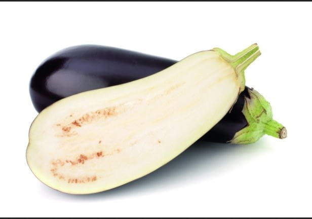 Bakłażan (Solanum melongena) może stać się baza dla wielu apetycznych potraw. Bakłażan (Solanum melongena) może stać się baza dla wielu apetycznych potraw.