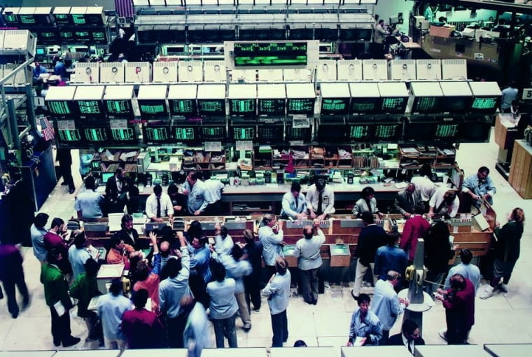 Andreas Gursky New York, Stock Exchange 1991 Colour print 165 x 200 cm Art Collection UniCredit - HypoVereinsbank Courtesy Christie's VG Bild - Kunst, 2011 Andreas Gursky New York, Stock Exchange 1991 Colour print 165 x 200 cm Art Collection UniCredit - HypoVereinsbank Courtesy Christie's VG Bild - Kunst, 2011