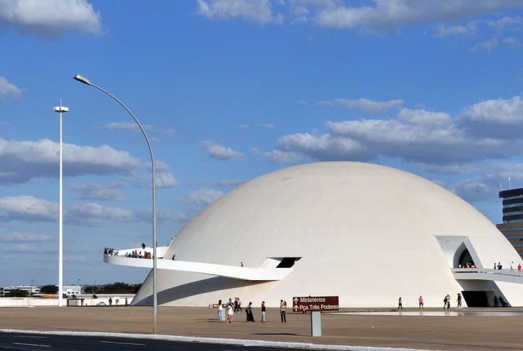 Brasilia. Proj. Oscar Niemeyer Brasilia. Proj. Oscar Niemeyer