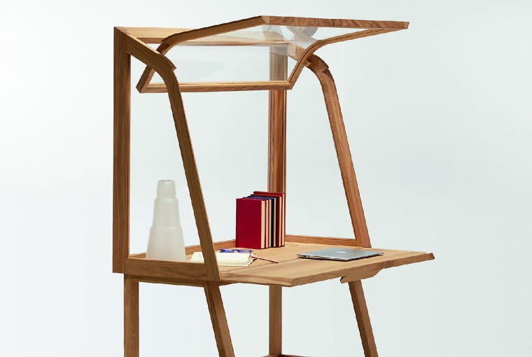 Secret. Idealne rozwiązanie do przestrzeni coworkingowych. Po skończeniu pracy można je zamknąć, tworząc niewielką witrynę. Wzór, molteni.it