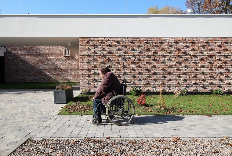 Dom dla Bezdomnych w Jankowicach. Proj. xystudio Dom dla Bezdomnych w Jankowicach. Proj. xystudio