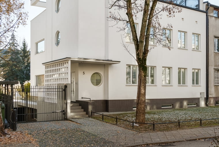 Przebudowa domu na Żoliborzu Oficerskim w Warszawie. Proj. Paweł Lis Architekci