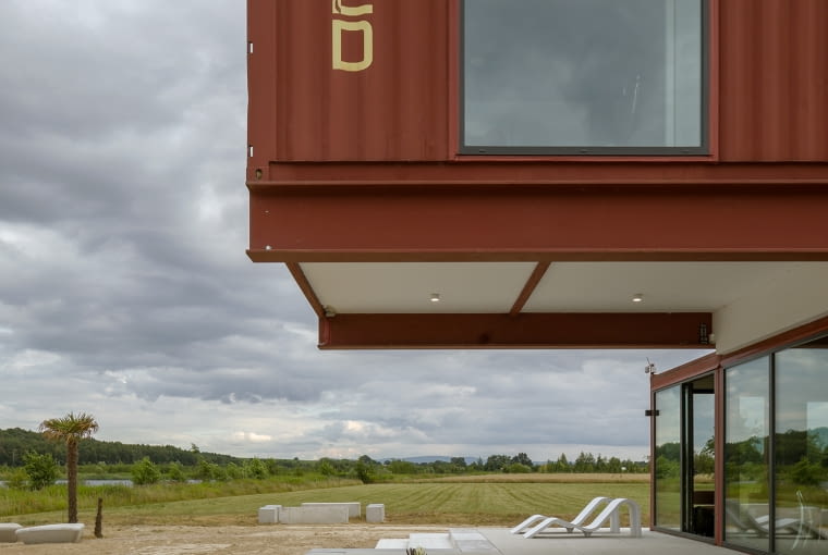 PROJEKT: Dom z kontenerów