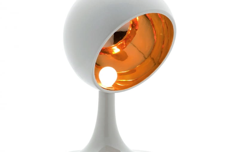 Trophy. Jak wszystkie projekty Niki Zupanc, emanuje elegancją i kobiecością. Dostępna w modnych stonowanych kolorach. Wzór, nikazupanc.com/se-collections.com