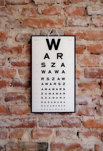 Tablica WARSZAWA od Notoładnie Studio ma format 27,5 cm x 48 cm. Kupisz ją na sklep.resetpoint.pl za 59 zł. polski projekt, polski design, święta, prezent na święta
