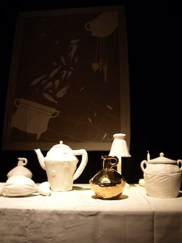 DDW Eindhoven 2010; wystawa i pracownia Kiki van Eijk i Joosta van Blejiswika DDW Eindhoven 2010; wystawa i pracownia Kiki van Eijk i Joosta van Blejiswika