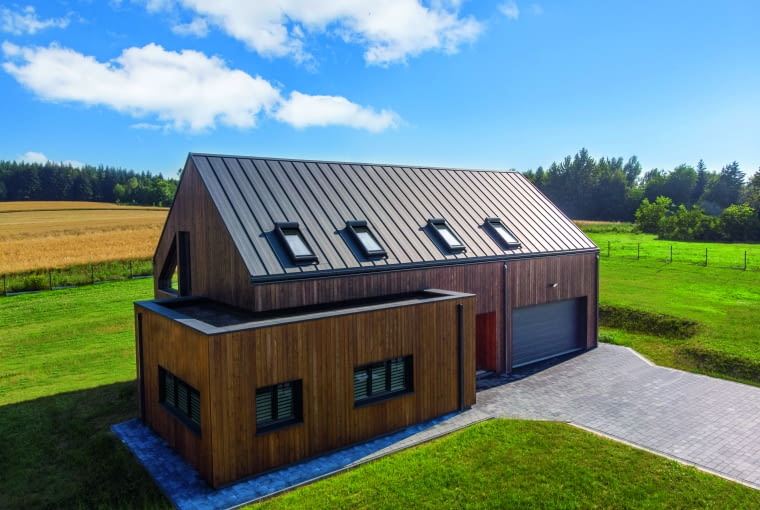 Dom jednorodzinny w Bystrzycy - panaele dachowe na rąbek