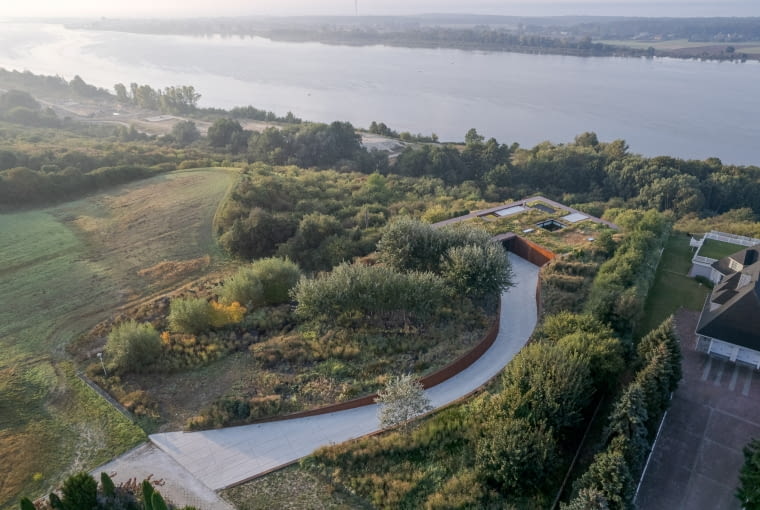 Dom w Skarpie. Proj. 77Studio architektury