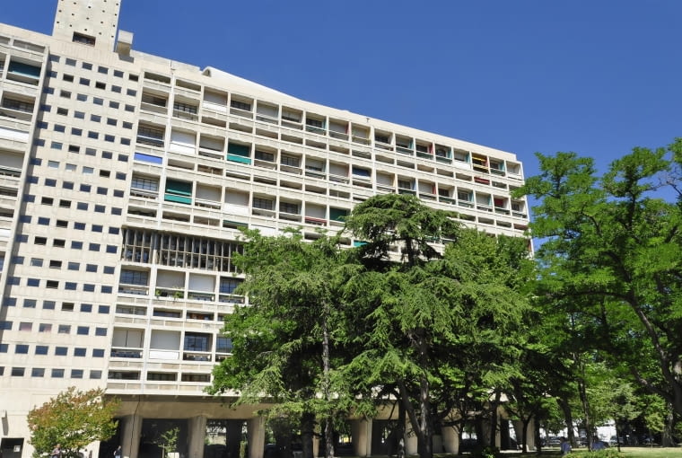 Jednostka Marsylska, proj. le Corbusier - fasada wschodnia