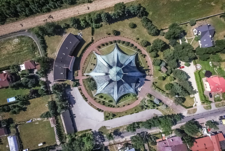 Kościół Świętego Brata Alberta Chmielowskiego w Częstochowie Kościół Świętego Brata Alberta Chmielowskiego w Częstochowie