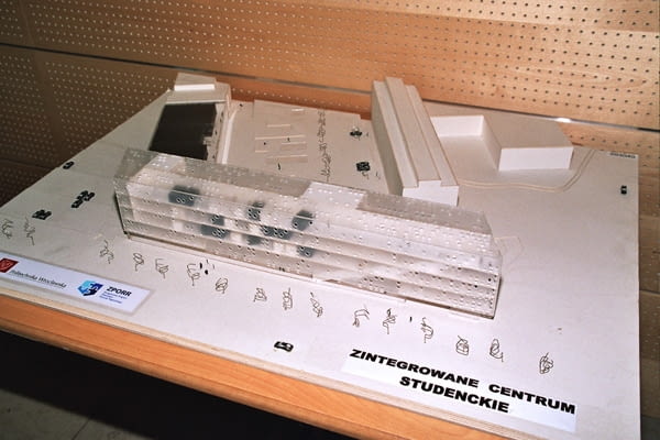 Zintegrowane Centrum Studenckie Politechniki Wrocławskiej - Manufaktura Nr 1 Zintegrowane Centrum Studenckie, manufaktura nr 1, konkurs, nagroda, mies van der rohe award