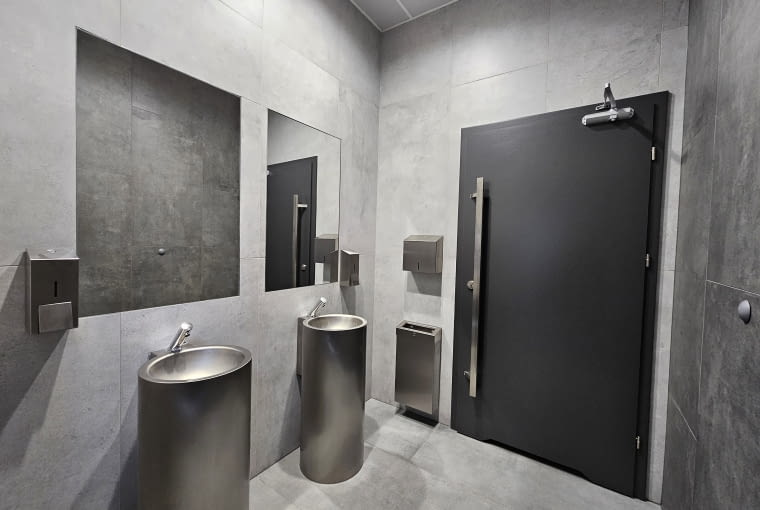 Dworzec w Tłuszczu - wnętrza Dworzec w Tłuszczu - wnętrza