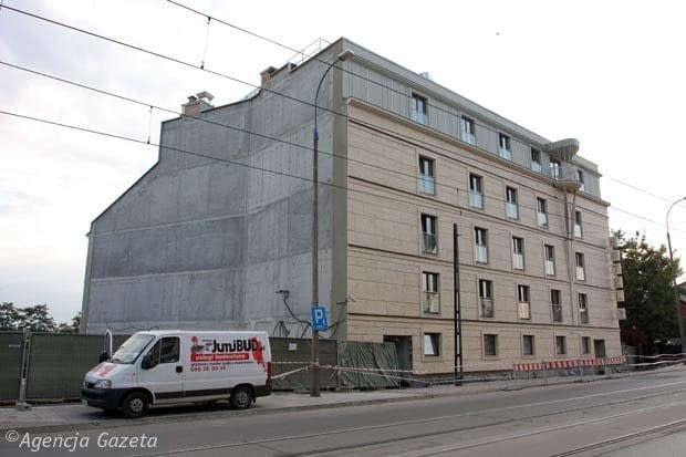 MAKABRYŁA: Hotel Niebieski, Kraków, Studio S - Biuro Architektoniczne. 01.10.2009 KRAKOW , UL FLISACKA , HOTEL NIEBIESKI NOMINOWANY DO ARCHISZOPY , FOT. MATEUSZ SKWARCZEK / AGENCJA GAZETA