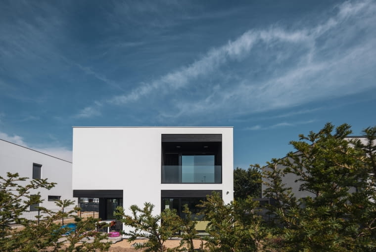 Wyróżnienie: Budynek mieszkalny jednorodzinny. Proj. S3NS Architektura Wyróżnienie: Budynek mieszkalny jednorodzinny. Proj. S3NS Architektura