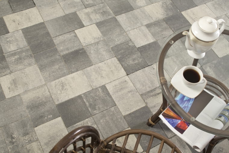 Szara kostka betonowa Szara kostka betonowa