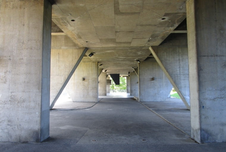 Firminy - Jednostka Mieszkalna. Bliźniaczy budynek Jednostki Marsylskiej Firminy - Jednostka Mieszkalna. Bliźniaczy budynek Jednostki Marsylskiej