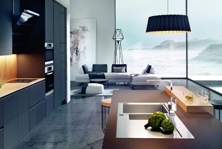 Równy z równym W idealnej kuchni zlewozmywak musi być dobrze dopasowany. Ten stalowy model można osadzić na równi z blatem - montaż typu flush mount. Stosuje się go w przypadku blatów, które nie wchłaniają wody, np.: z marmuru, granitu, konglomeratu, Prospero, od 2309 zł, Deante, deante.pl