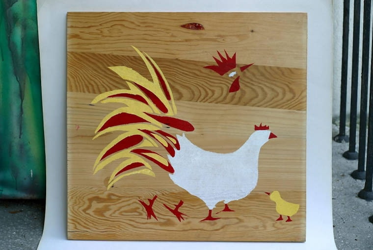 18.07.2003 WARSZWA - CZTERY KATY - MALOWANIE NA DREWNIE FOT. BRUNO FIDRYCH / AGENCJA GAZETA PUBLIKACJA CZTERY KATY NR 9 (144) - 9.2003 SLOWA KLUCZOWE: PLASTYKA ZDJĘCIE DO WKŁADKI: PUBLIKACJA CZTERY KATY NR 9 (144) - CZASOPISMA